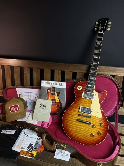 Gibson Custom Limited Edition Two Tone Specs Murphy Lab 59 Les Paul Ultra Light Aged Factory Burst 934242